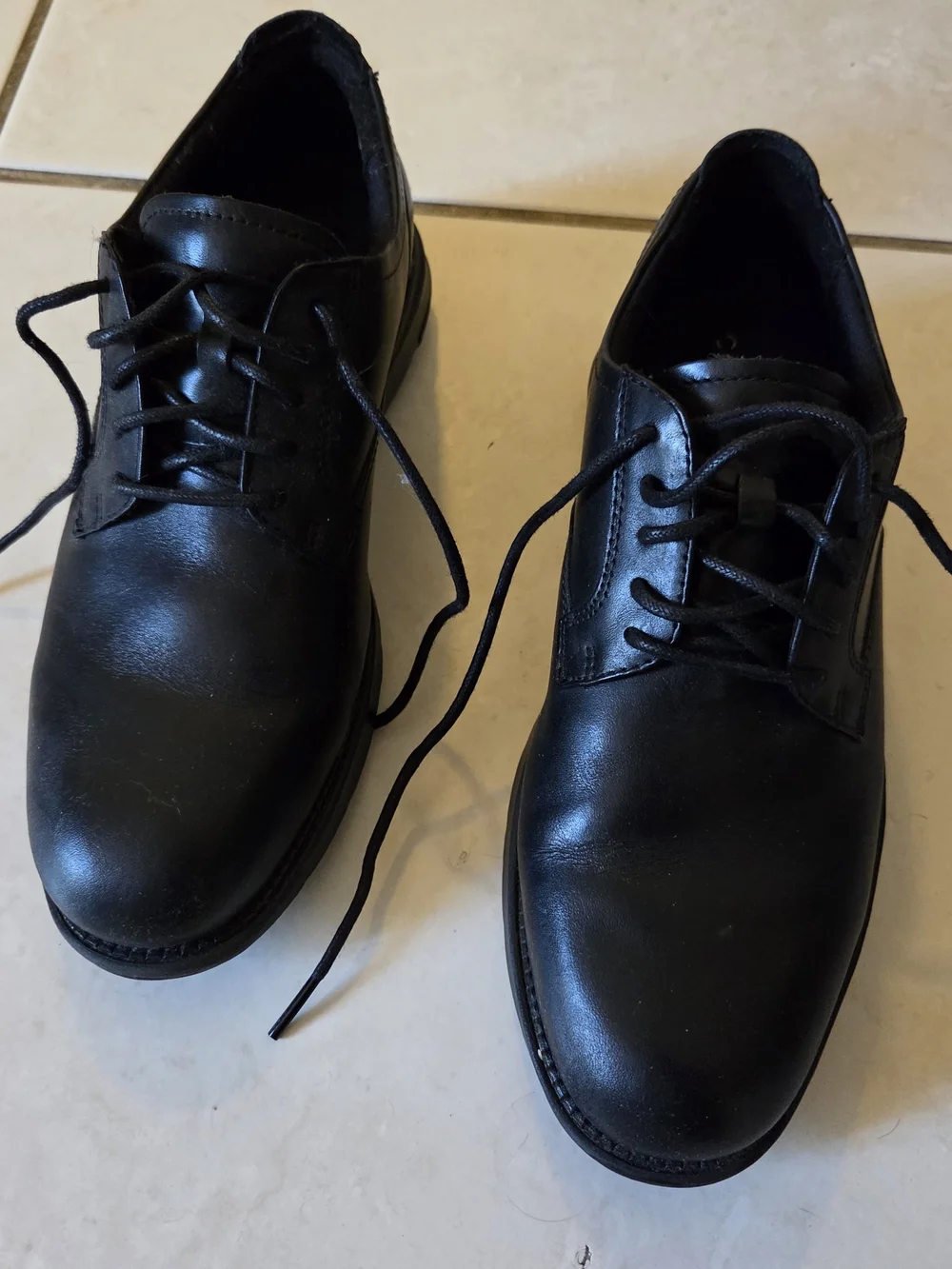 Cole Haan Black Leather Derby Oxford